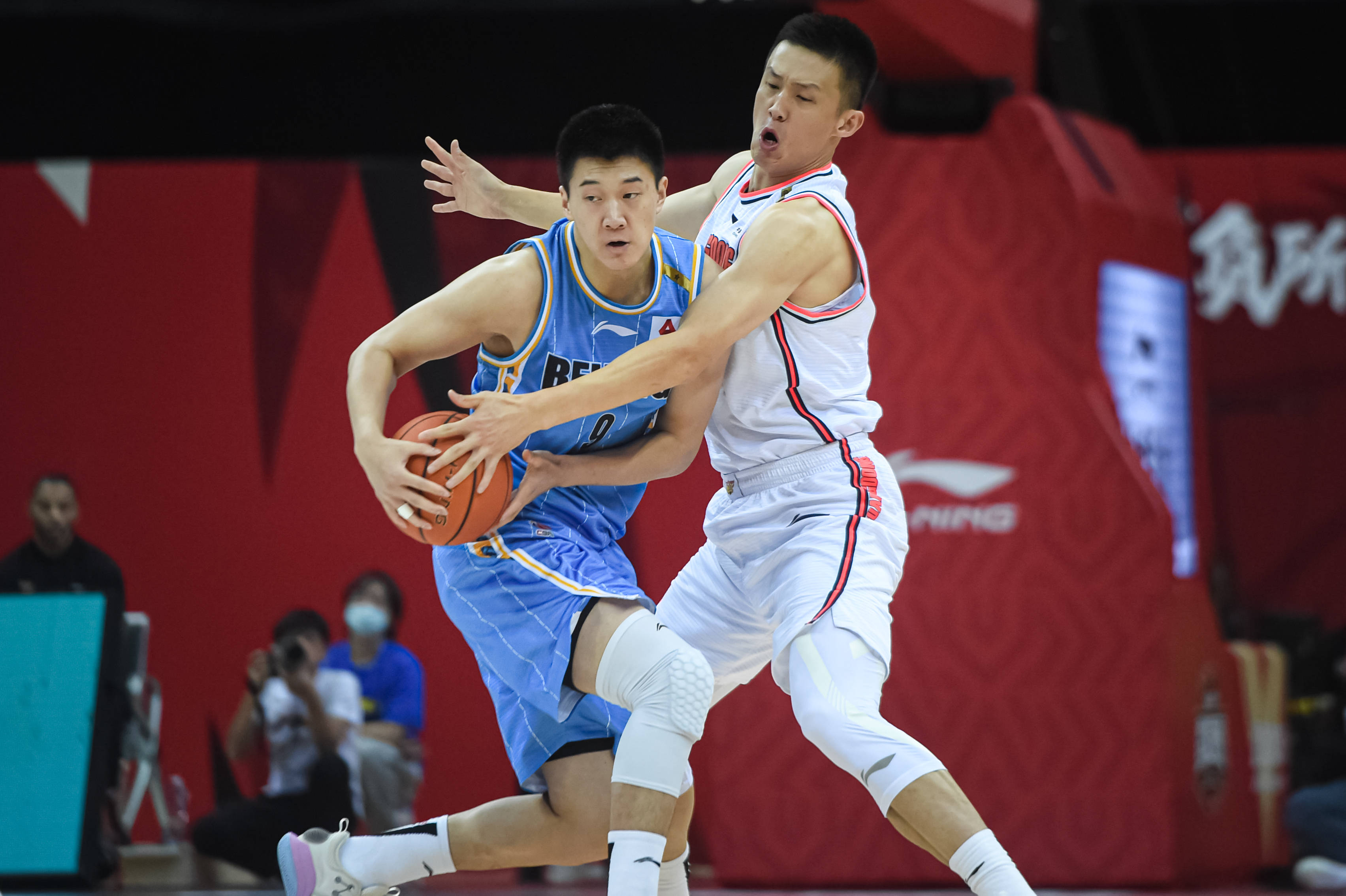 开云-关于北京首钢迎CBA季后赛关键赛；窗口期迎来里程碑；气氛紧张；阵容厚度经受考验的信息-开云